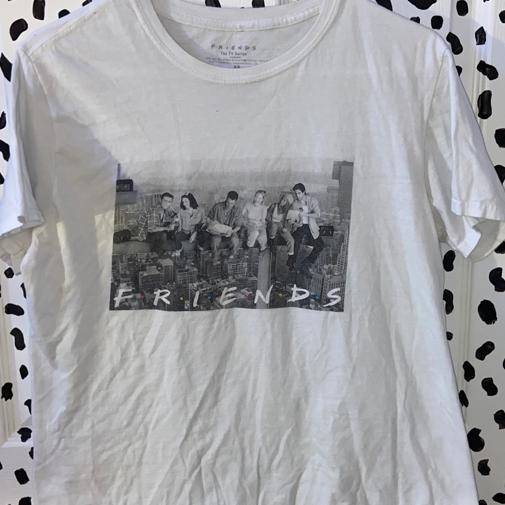 FRIENDS t shirt